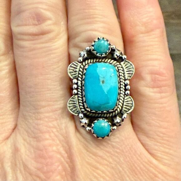 Unique Kingman Turquoise 3 Stone Ring Southwestern Sterling Silver Framed - Picture 3 of 6